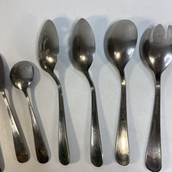 Main Course Korea Stainless Flatware Pattern MNF3 8 Piece Serving Set Silverware - Picture 7 of 9